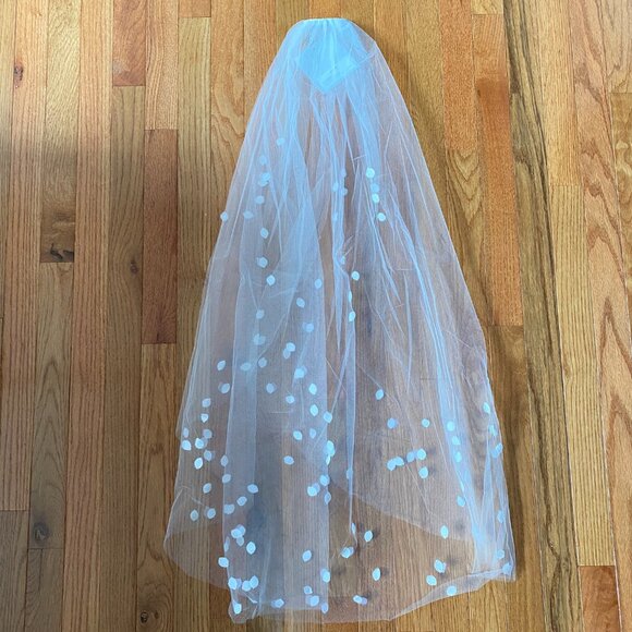 NWT Veil Trends Vine Fingertip Veil from BHLDN / Anthropologie - Picture 5 of 7